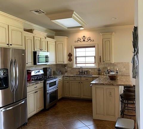 5th image of 626 W Way Dr