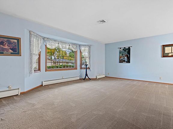 4th image of 12281 W Verona COURT