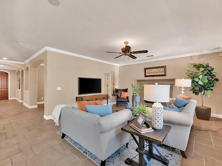 109 Palomares Ct — Photo 24