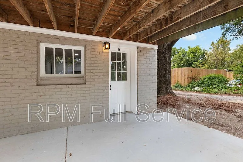 1 bed, 1.0 bath, 550 sqft, $1,300 — Photo 4