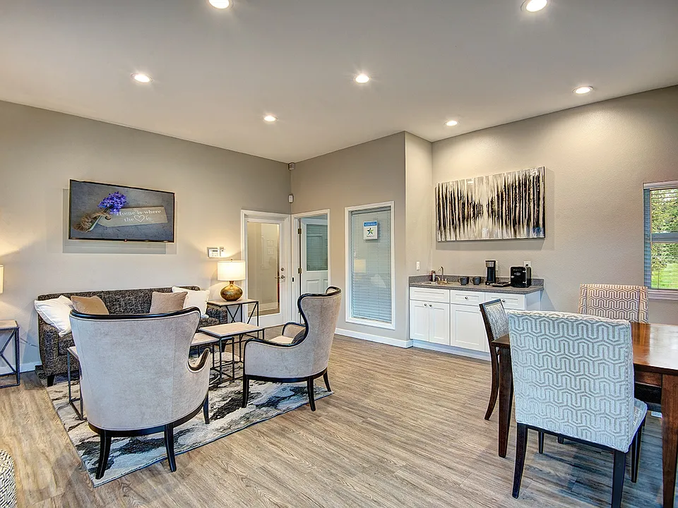 Parkwood Apartments