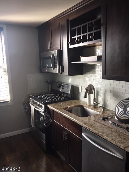 2nd image of 41-51 E Cherry St