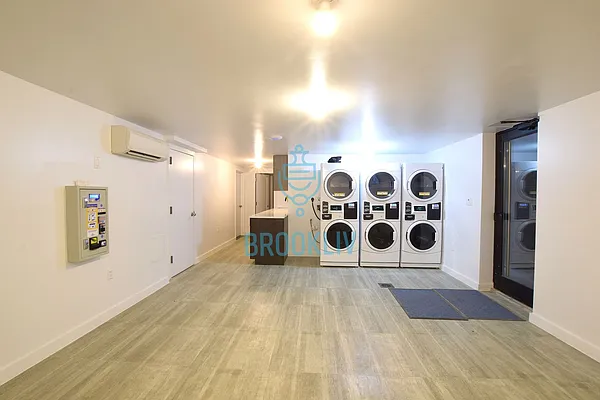 Rented by null | media 76