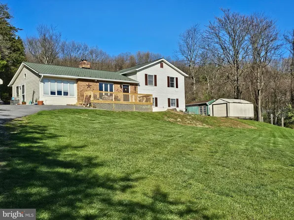 146 Apple Core Rd, Linden, VA 22642