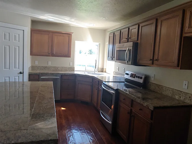 3170 N Lancer Ave — Photo 7