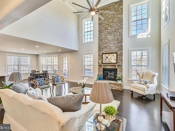 Grand great room / family room