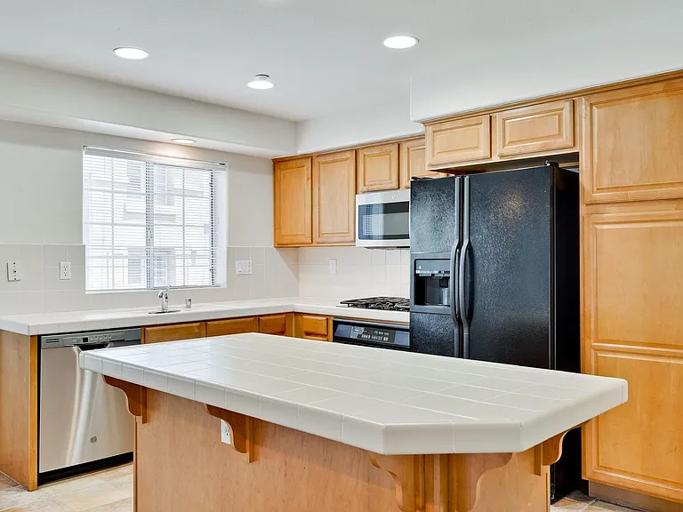 3013 Goodacre Ct — Photo 8