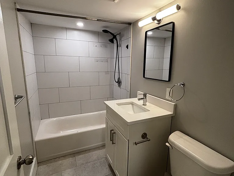 89 Woodrow Avenue — Photo 6