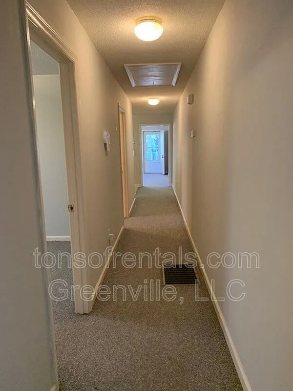 2 bed, 1.0 bath, 1000 sqft, $1,075 — Photo 4