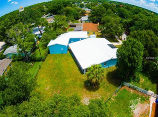 5122 Halifax Dr, Tampa, FL 33615