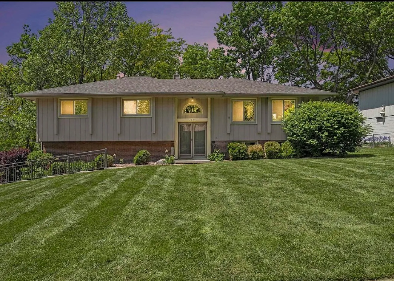 4 bed, 2.5 bath, 2303 sqft, $3,400 — Photo 1
