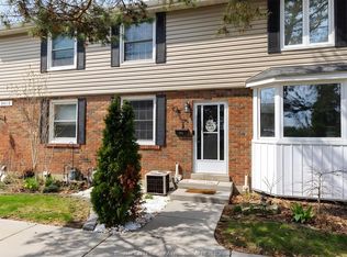 8418 Little River Rd #5, Windsor, ON N8S2B5