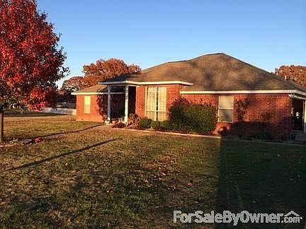 Large front and back yards