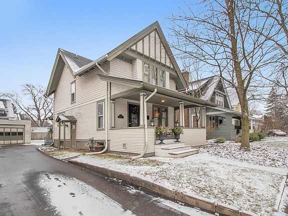 2nd image of 1307 W Huron St