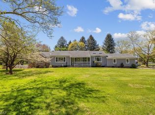 2 Glenn Rd, Flemington, NJ 08822