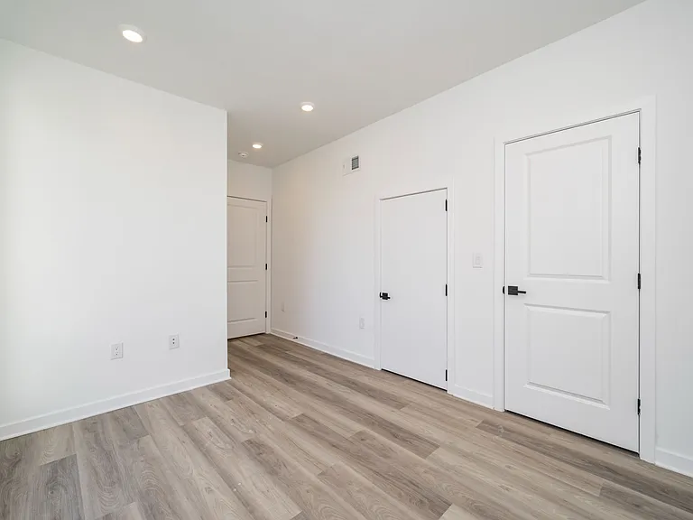 Temple Off-Campus Housing — Photo 52