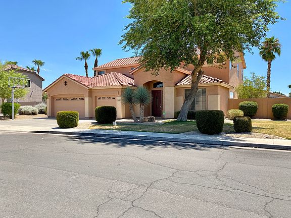 3rd image of 3581 S Holguin Ct