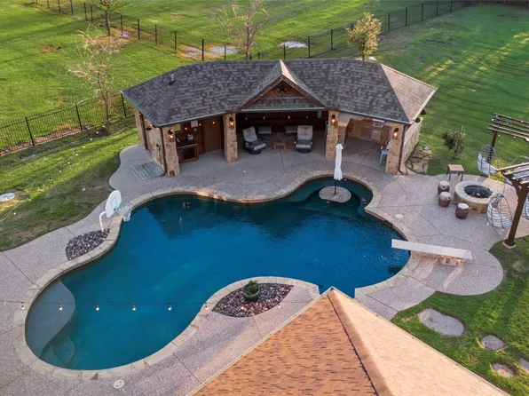 228 Crystal Ct, Heath, TX 75032