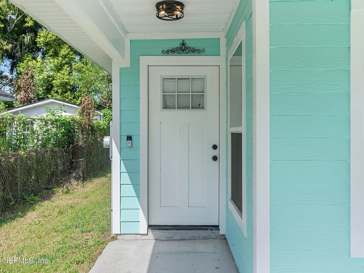 4 bed, 2.0 bath, 1163 sqft, $1,700 — Photo 3