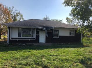 1207 31st St NE, Cedar Rapids, IA 52402