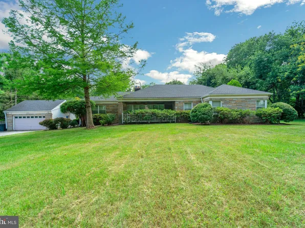 1901 Briggs Chaney Rd, Silver Spring, MD 20905