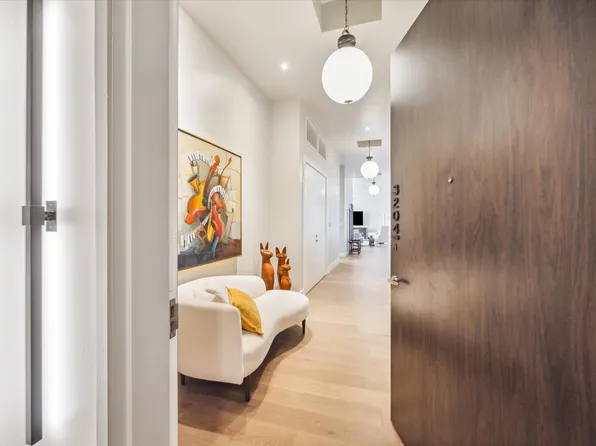 1711 Allen Pkwy #3204, Houston, TX 77019