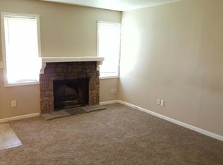 11003 NW Lema Dr, Kansas City, MO 64152