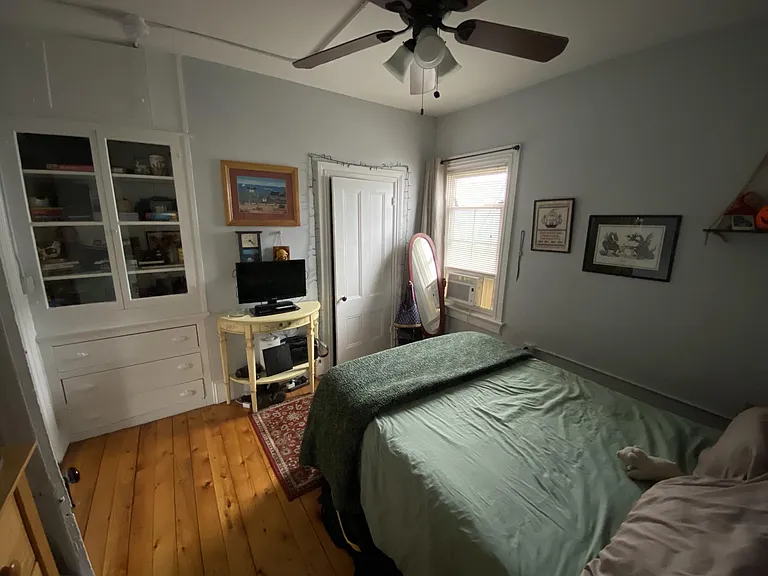 10 Pequot St #2 — Photo 8