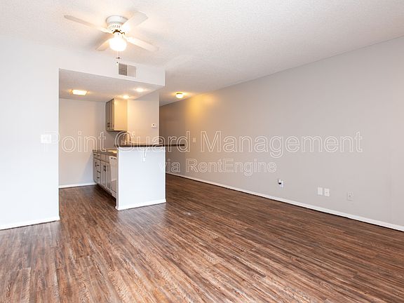 3rd image of 900 N Waco Ave APT 4109