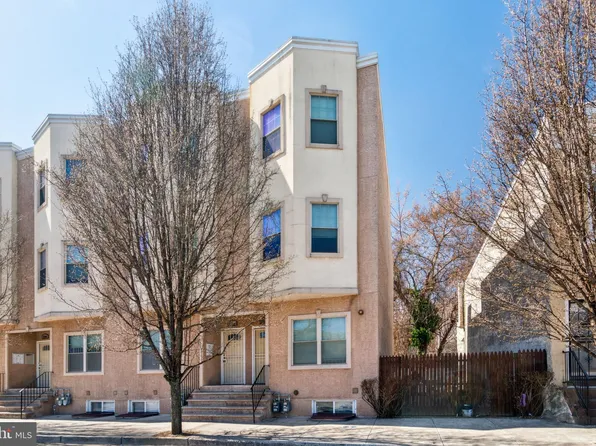 2306 N 12th St, Philadelphia, PA 19133