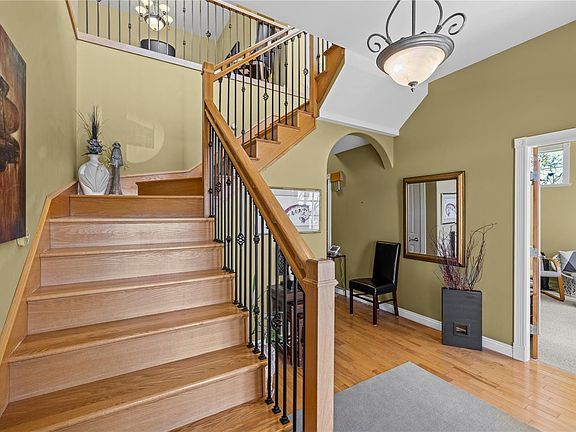 4th image of 3737 Belaire Dr