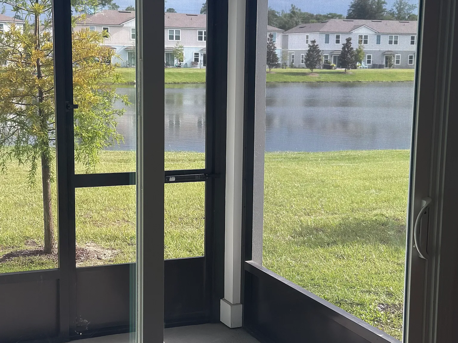 2 bed, 2.5 bath, 1442 sqft, $1,800 — Photo 3
