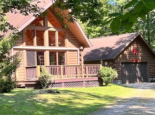 61 Orchard Camp Dr, Ohiopyle, PA 15470