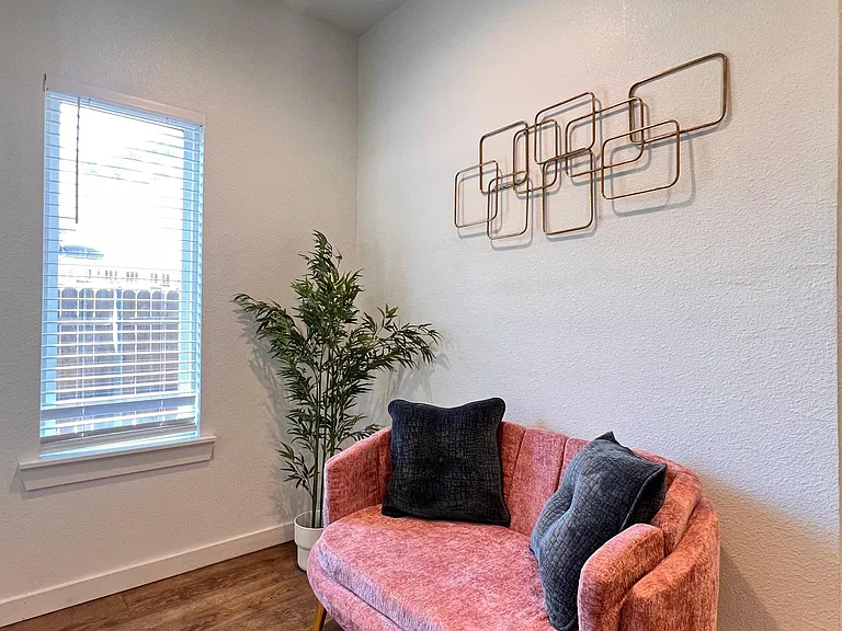 3815 Hamilton Ave — Photo 19