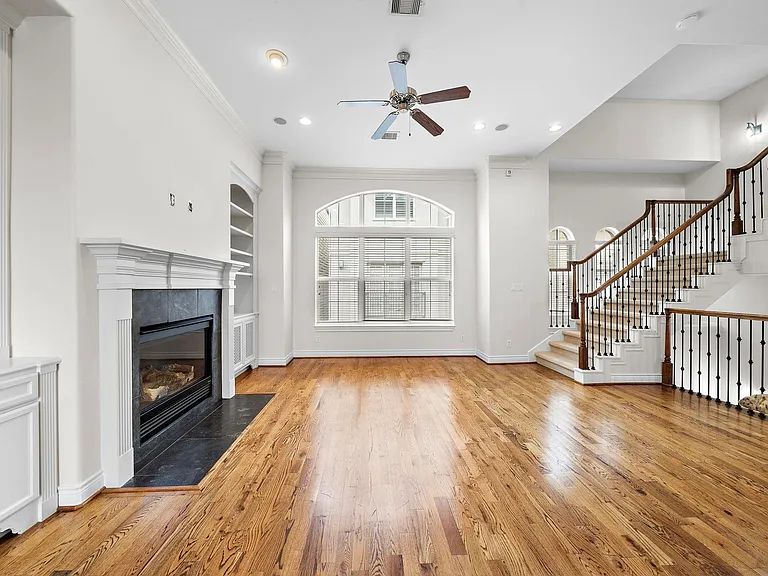 2828 Sherwin St — Photo 23