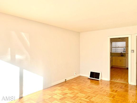5th image of 1272 Stanyan St