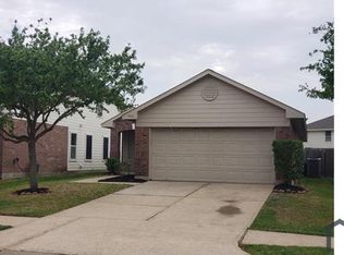 7335 Legacy Pines Dr, Cypress, TX 77433