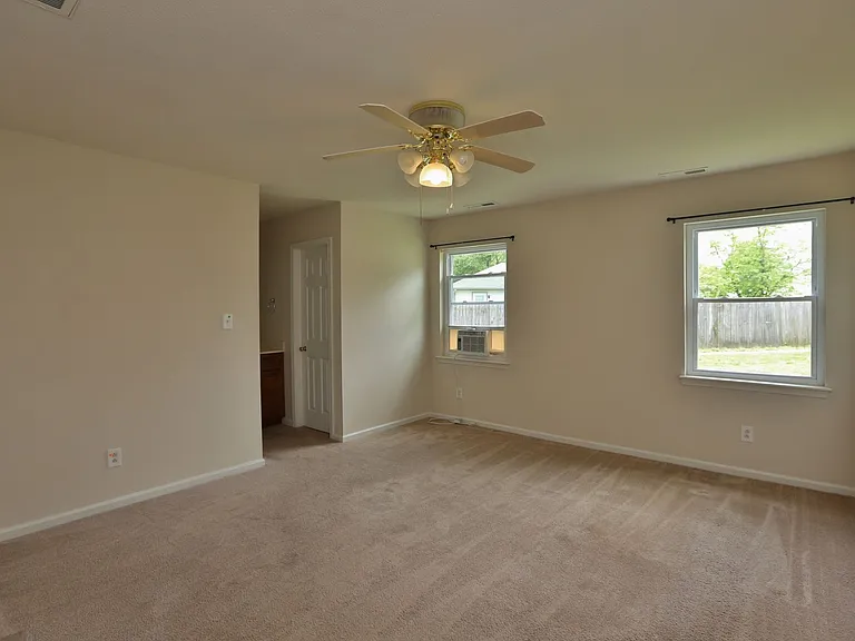 1012 Antioch Cir — Photo 21