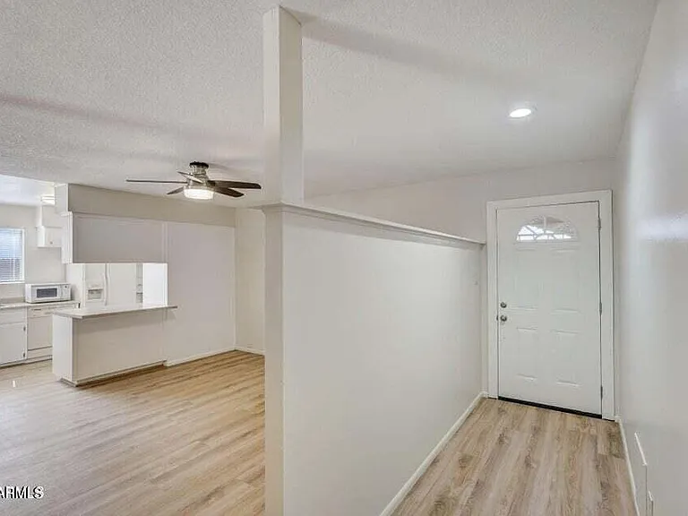 6310 W Berridge Ln — Photo 5