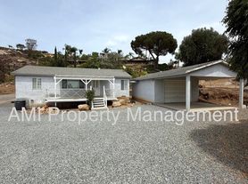 2065 Eula Ln, El Cajon, CA