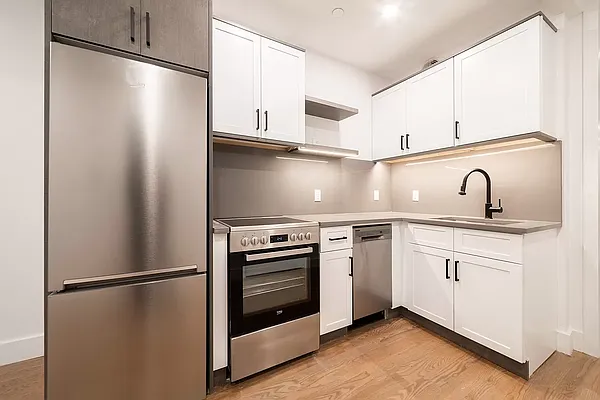 Rented by Twin Group | media 29