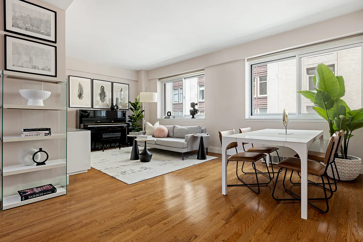 200 West 24th St Unit 7B  