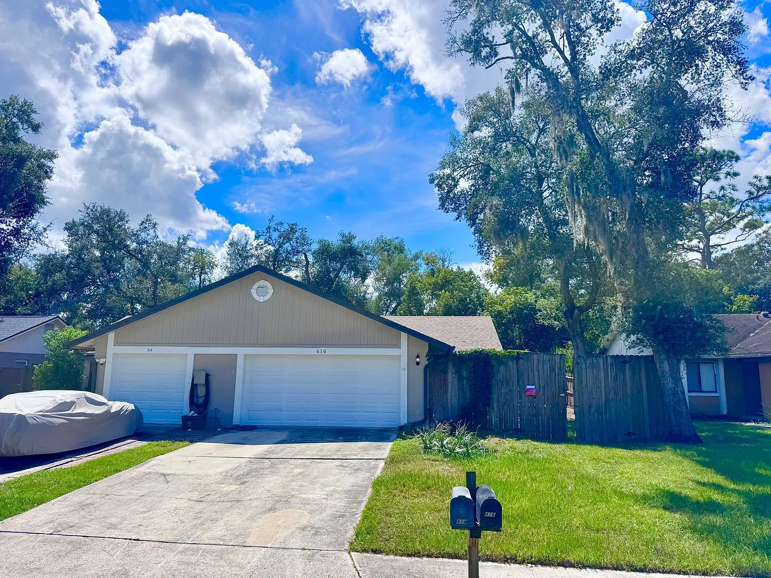 3 bed, 1100 sqft, $1,850 — Photo 1