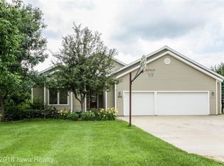 879 24th Pl, Pleasantville, IA 50225