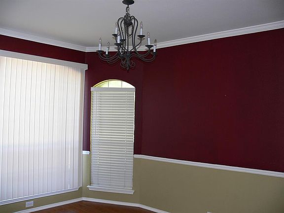 3rd image of 6633 Alderbrook Dr