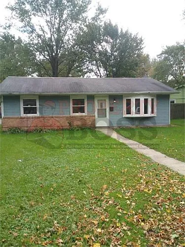 934 Henry St Photo 1