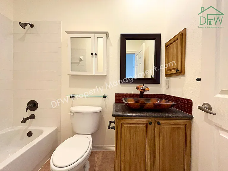 1205 Golden Gate Dr — Photo 19