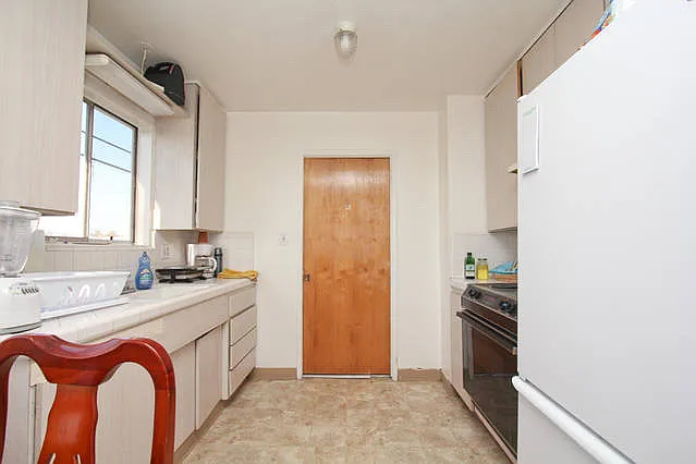 1905 E Florida St #R2 — Photo 4