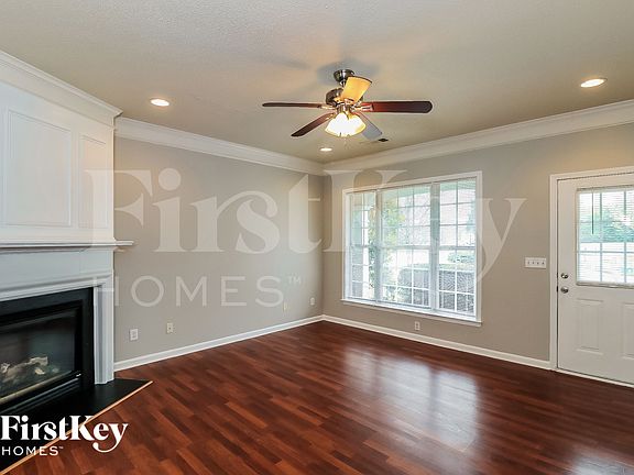 4th image of 1658 Heyford Cir NW