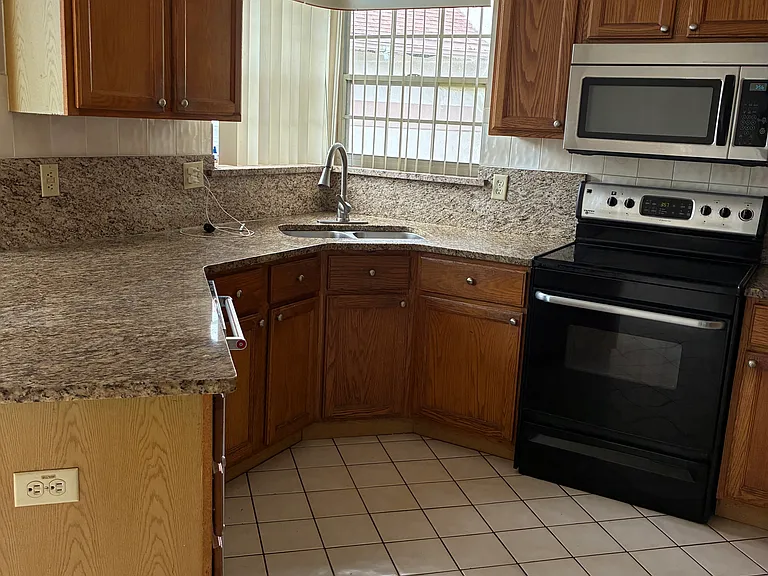 11225 Purple Plum Ct — Photo 3